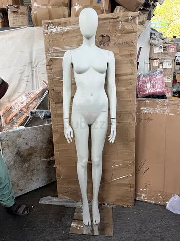 Female mannequin