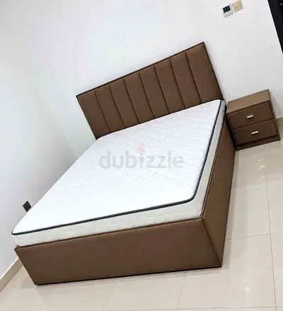 Modren design New King size bed frame with Mattress available