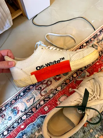 Off-White style white low-top sneakers, pre-owned