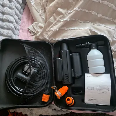 Portable Electric Pressure Washer / High-Pressure Water Spray Gun New. Rechargeable. AED 130 Only!