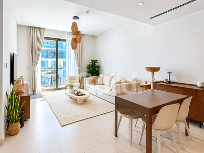 Spacious | Pool View | Motivated Seller | Quality
