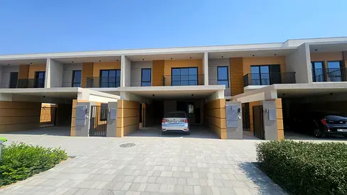 Spacious 3 Bedroom with Study & Maid’s Room Townhouse for Rent in Azha, Ajman