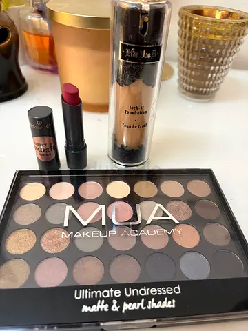 Free makeup itemes for lady cant buy