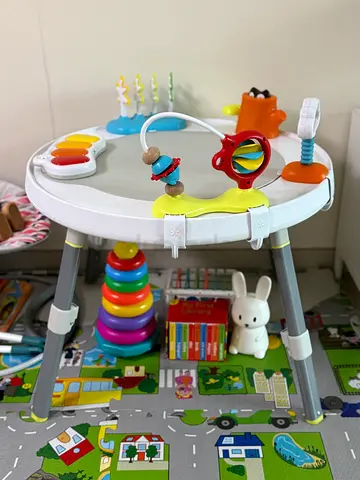 Skiphop activity center