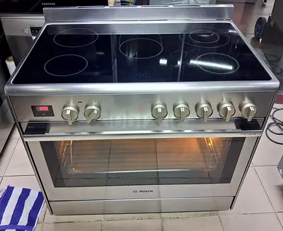 Bosch series 8latest model stove ceramic electric top 5 hobs 90by60 Cm Size
Oven with baking grill