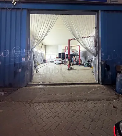 Auto Maintenance Mechanical Garage