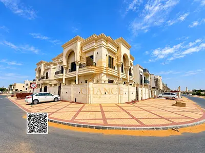 فيلا فاخرة للبيع | 5 غرف وصالتان وغرفة خادمة | روف | ارتداد واسع