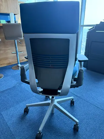 Selling Steelcase Gesture Chair Adjustable Lumbar Support Office Chair Fully Adjustable