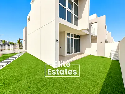 Vacant | Balcony & Garden | End Corner Single Row