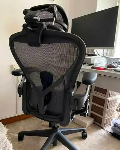 Remastered Version Herman Miller Aeron Office Chair Fully Options Excellent Condition With Headrest