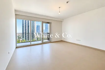 Stunning Park Views | Bright 1 Bedroom