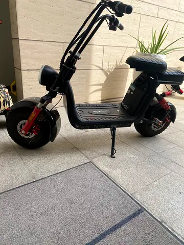 Mini harley m5 electric scooter medium adults scooter NEGOTIABLE