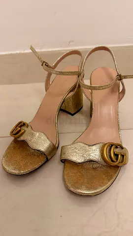 Authentic Gucci GG Marmont Gold Leather Sandals | Size 38 | Made in Italy