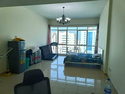 Big Hall Room for Rent Available - Couple or Single Executive