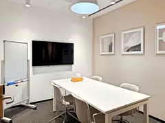 FURNISHED PRIVATE OFFICE SPACE FOR 3 PERSONS - ALL INCLUSIVE