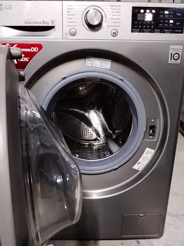 LG new model washing machine good working condition 8 kg
