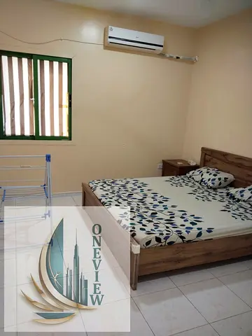 MONTHLY ONE ROOM AVAILABLE FOR COUPLE // Monthly rent 1600