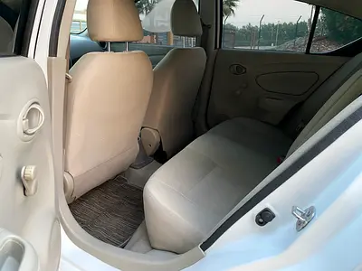 2023 Nissan SUNNY photo 9