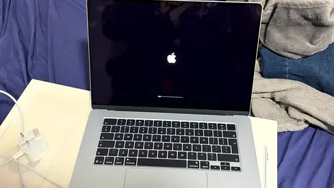 MacBook Air 15-inch (2026) - Space Gray, working, with original box and charger 3 months old