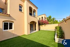 Spacious Corner Unit | Type B | Landscaped