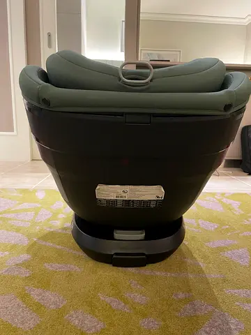 Kikka boo Infant Car Seat with Base - Good Condition