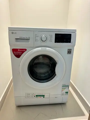 LG washing machine 7 kg same like a new condition