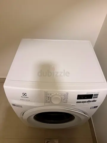 Brand New Electrolux PerfectCare 600 Washing Machine – 7KG – Never Used