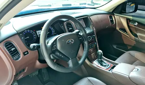 2017 Infiniti QX50 照片 2