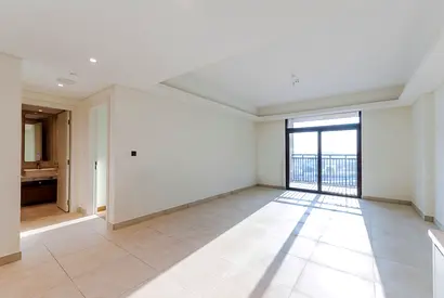 HIGH FLOOR | SKYLINE VIEWS | MULTIPLE OPTIONS