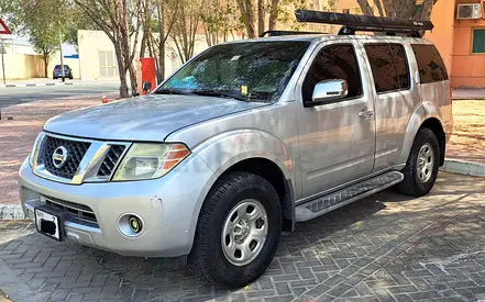 2012 Nissan Pathfinder Silver Edition - American Specs