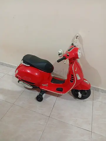 Red Electric Ride-On Vespa-Style Scooter for Kids (Battery Powered)