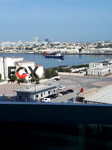 اطلالة بحرية | كاش | عائد استثماري ممتاز | تملك حر | مع باركن خاص