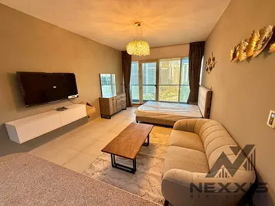 FULLY FURNISHED | PARK VIEW | VACANT