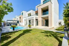 Beautifully landscaped | Private pool | Vacant
