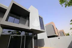 Ready-to-Move 3 BR | Serene Lifestyle | Modern Design