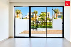Private Garden | Near Amenities | Single Row