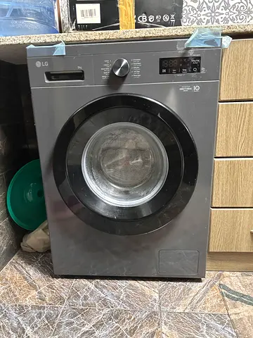 Front loading LG washing machine in excellent condition for sale