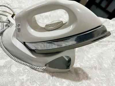 Used Philips Dry Iron with Base - Good Working Condition