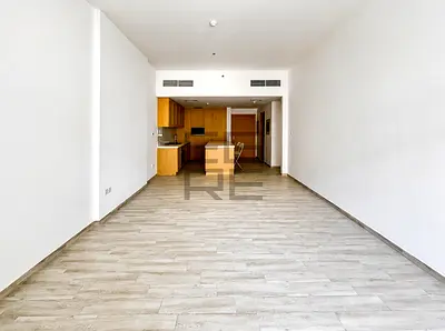 Big Layout | Vibrant unit | Prime Location