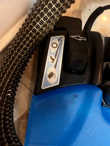 Rainbow E2 Black Cleaning System with Power Nozzle & AquaMate