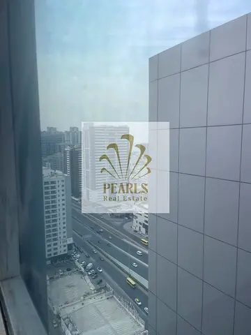 للإيجار في السيتي تاور عجمان غرفة وصالة بإطلالة مفتوحة وحمامين وباركينج مجاني وسهولة الوصول لدبي والشارقة بسعر 31.950 درهم