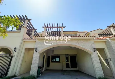 Single Row 5BR | Close to Amenities | Prime Area