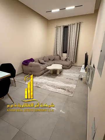 🏡 فرصة ذهبية! أفخم شقة غرفة وصالة مفروشة بالكامل للإيجار الشهري في المويهات 3 - عجمان✨ 🔹 شقة أنيقة بمساحة واسعة وتشطيب راقٍ 🔹 غرفة وصالة مفروشة بال