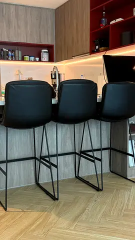 High chair black