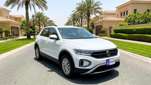 AED 909/month | 0 Downpayment | Free 3 Months Warranty | 30 Day Return | VOLKSWAGEN T ROC 2024