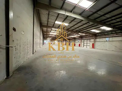 35,349 Sqft. Warehouse for Rent in Al Sajaa, Sharjah | 68.9 KW Electricity | Washroom | 4 or 6 Cheques