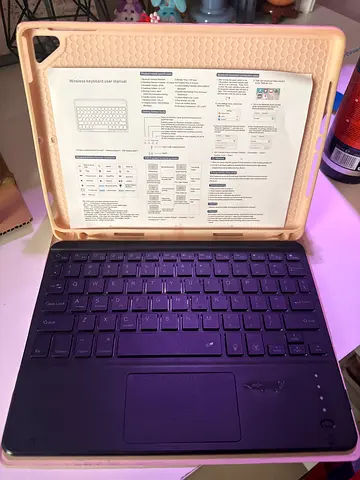 Bluetooth smart Keyboard Case with Trackpad for Tablet - Used