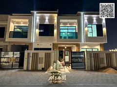 No annual fees, modern 5-bedroom townhouse, freehold ownership