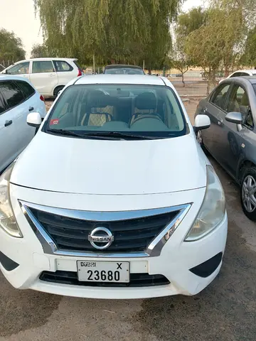 2016 Nissan SUNNY photo 1