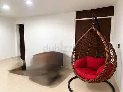 -URGENT SALE!!!- swinging chair for sale 300 aed only hot deal